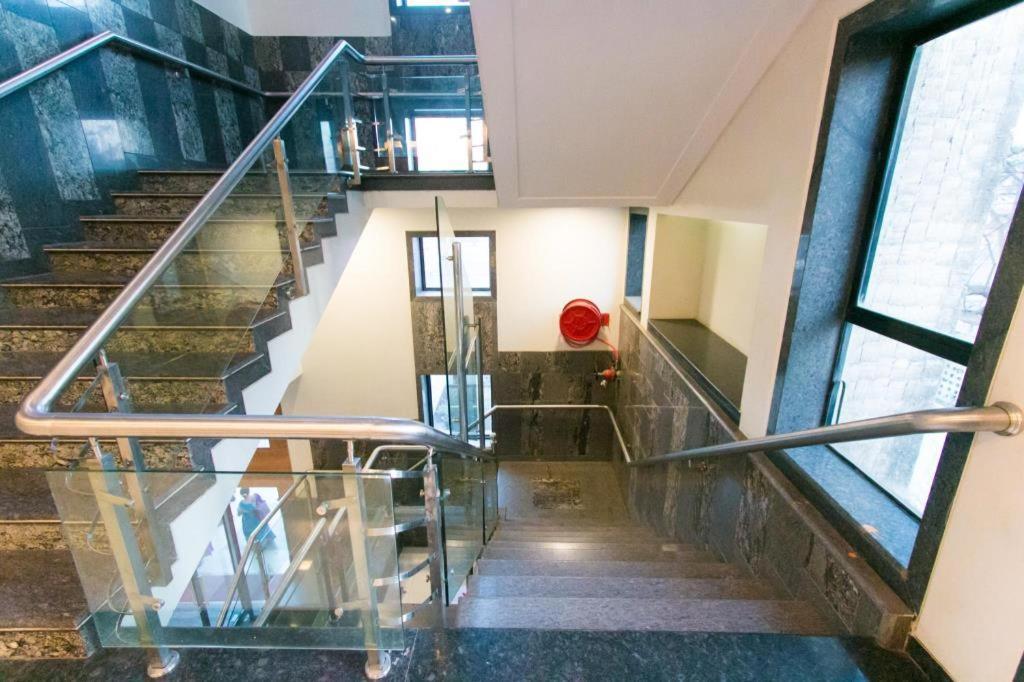 Mira-Bhayandar Seasons Hotel מראה חיצוני תמונה
