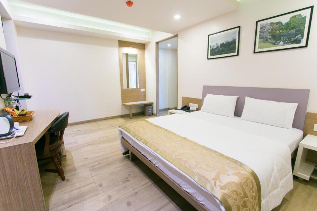 Mira-Bhayandar Seasons Hotel מראה חיצוני תמונה